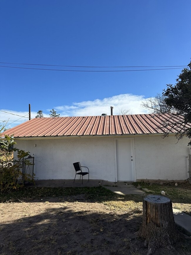 Foto del edificio - 1104 N 5th St