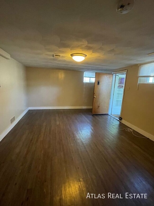 Building Photo - 2650 W 40th Ave