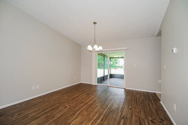 Foto del edificio - 6430 Greenwood Ave