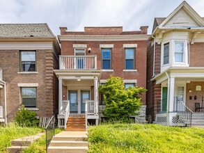 Building Photo - 3829 McRee Ave