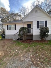 Building Photo - 121 Clyde Dr