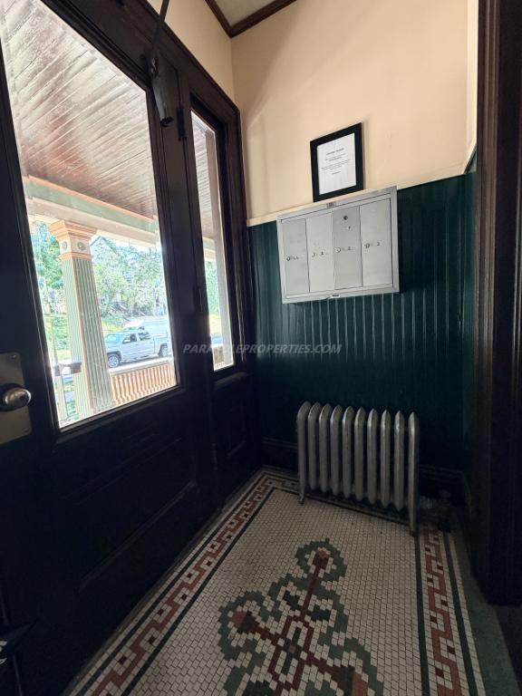 Foto del edificio - 919 Clay Ave