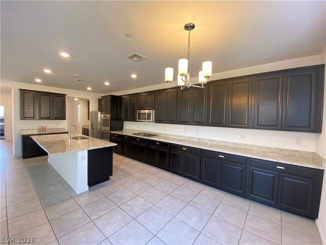 Foto del edificio - 898 Spring Haven St