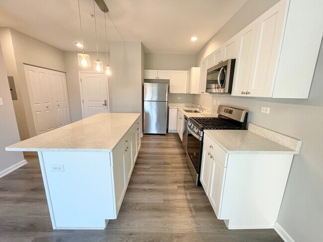 Foto del edificio - 301 N Madison St