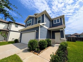 Building Photo - 17914 Grassy Prairie Dr