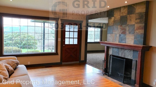 Building Photo - 8511 SE Barbara Welch Rd