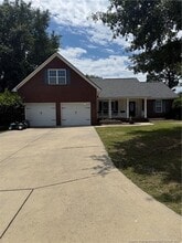 Building Photo - 158 Asheford Way
