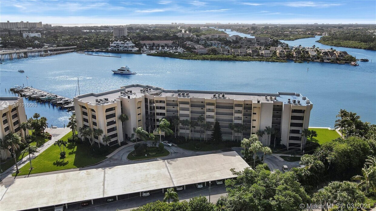 Foto principal - 1542 Jupiter Cove Dr