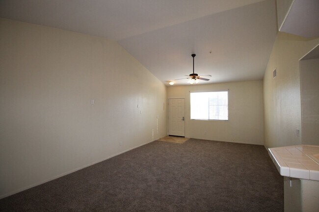 Foto del edificio - 1338 Nicolette Ave