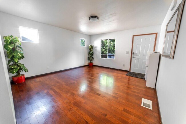 Foto del edificio - Lynnwood Home