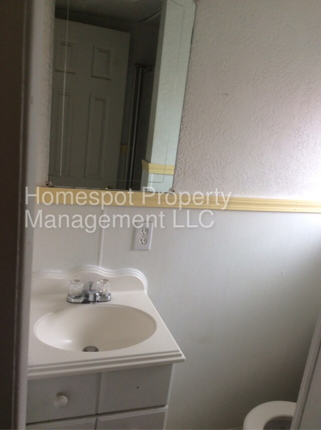 Foto del edificio - 1601 Axtell St