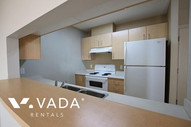 Photo du bâtiment - Nexus 1 BR APT Rental 608-3588 Crowley Dr Vancouver: VADA