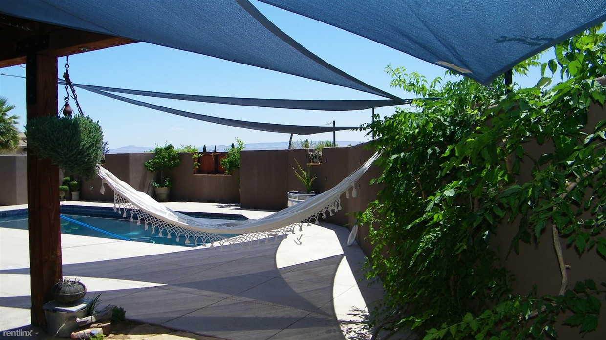Foto del edificio - 1118 W Broadstone Ct