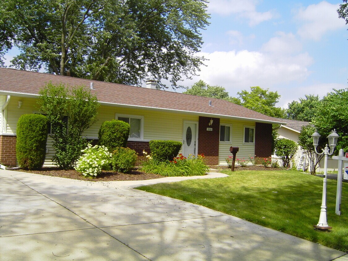 Primary Photo - 550 Bode Rd