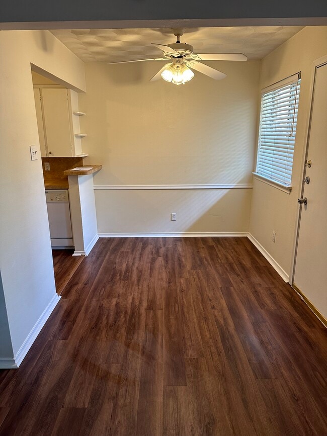 Photo - 6205 Oram St Apartment