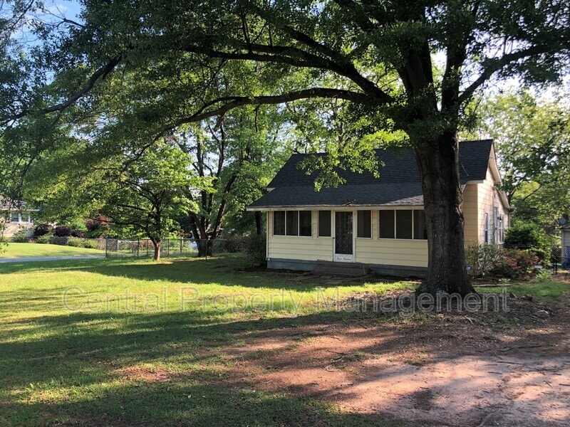 Photo - 314 N Main Street