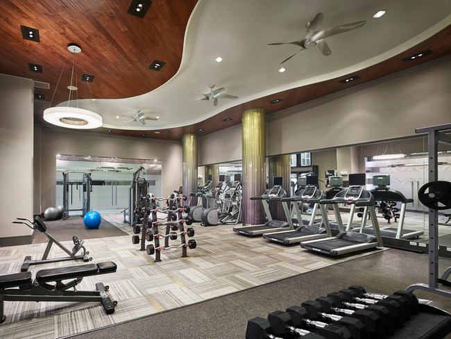 AVE Newtown Square Fitness Center - The Station At Newtown Square