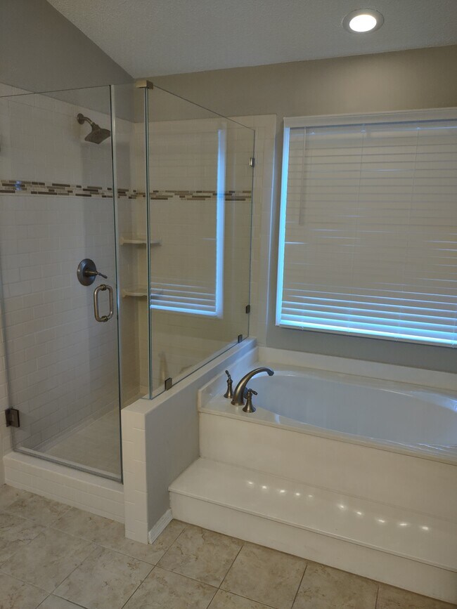 Foto del edificio - 16950 Cass Brook Ln