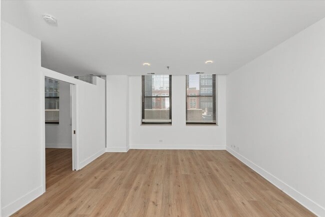 Building Photo - 680 S Federal St
