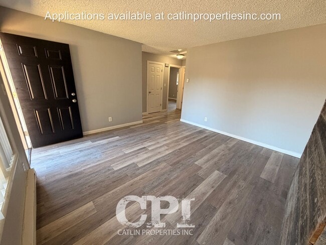 Building Photo - 120 Dillion Dr