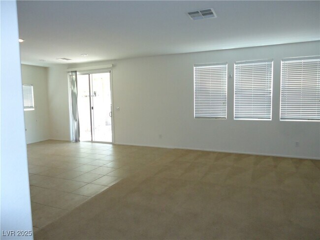Foto del edificio - 3405 Barada Heights Ave