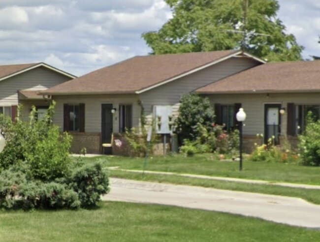 Building Photo - 125 Shire Cres