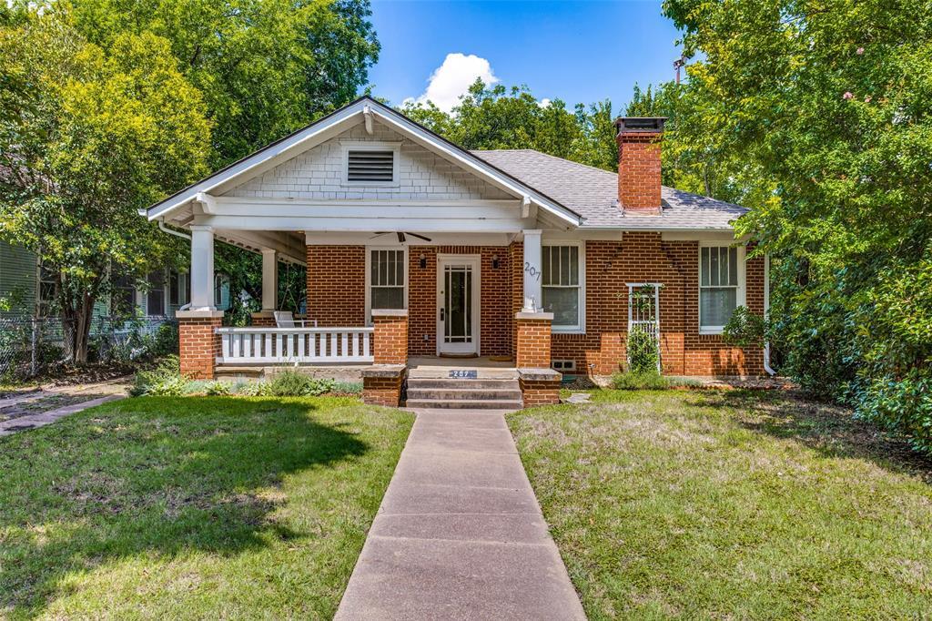 Primary Photo - 207 S Waverly Dr
