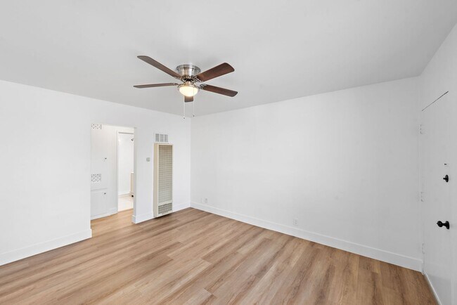 Foto del edificio - 105 Avenida Rosa