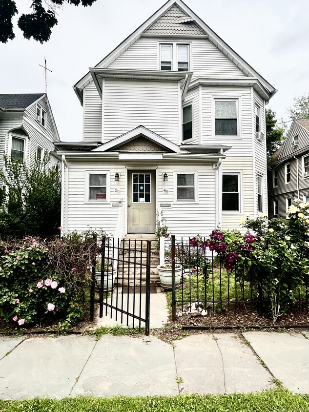 Primary Photo - 48 Lincoln St