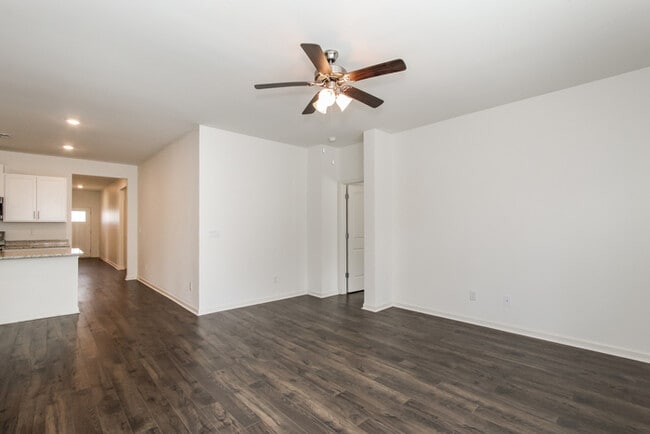 Building Photo - Inviting Bessemer Home with Open Layout