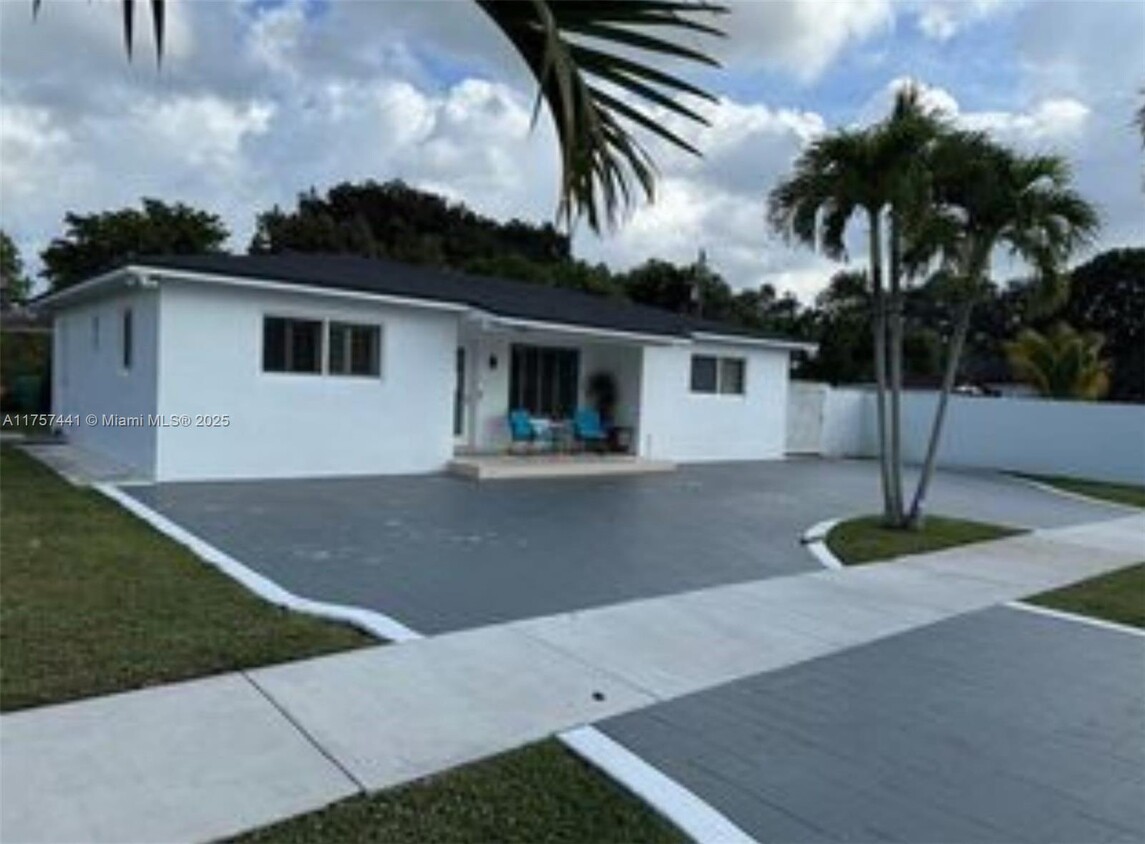 Foto principal - 4301 SW 85th Ave