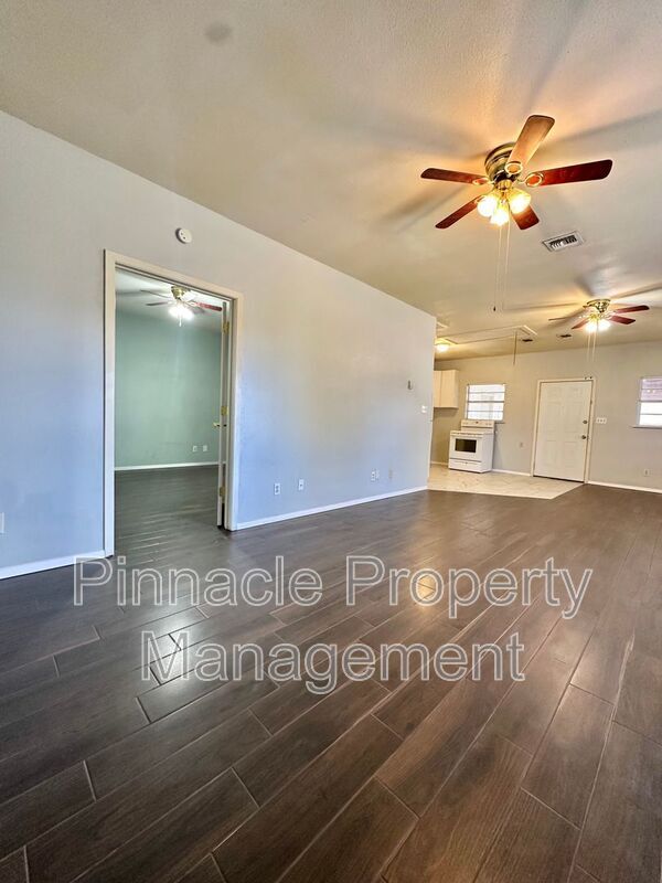 Foto del edificio - 504 E 17th St