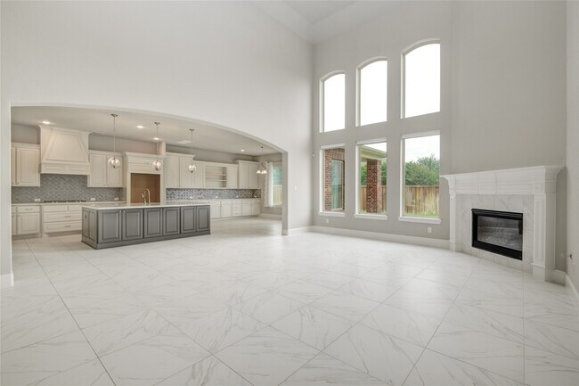 Foto del edificio - 26510 Crimson Bluff Ln