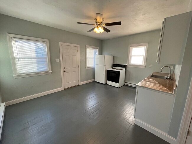 Foto del edificio - 14 Hartford Ave E