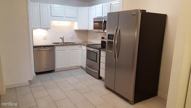 Building Photo - 625 Pearl St