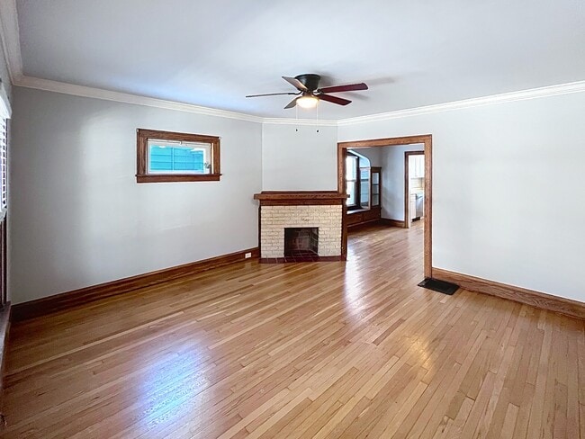 Building Photo - 1307 Edanola Ave