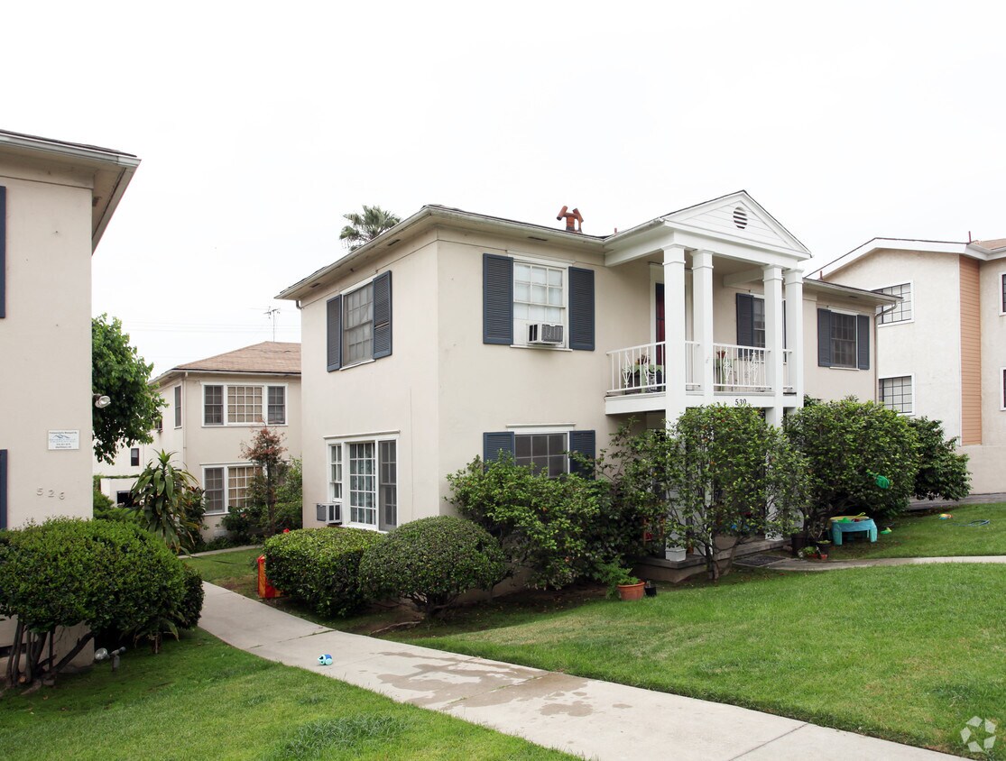 Foto principal - 530 Glenwood Rd