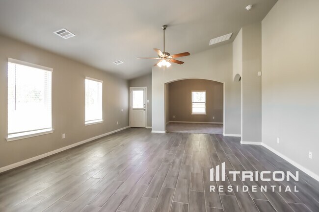 Foto del edificio - 9930 Tammy Ln