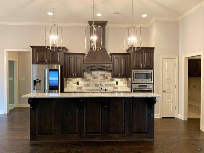 Foto del edificio - 4033 Coosa Dr