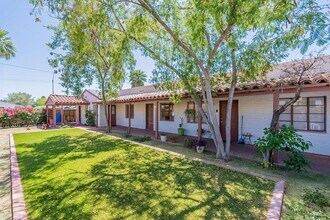 Building Photo - 928 W McDowell Rd