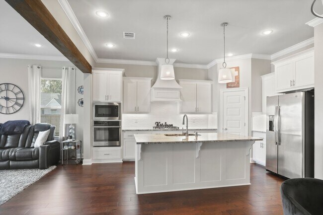 Foto del edificio - 825 Mano Myrtle Dr