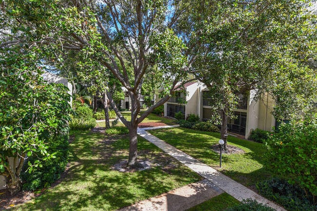 Foto del edificio - 150 Pineview Rd