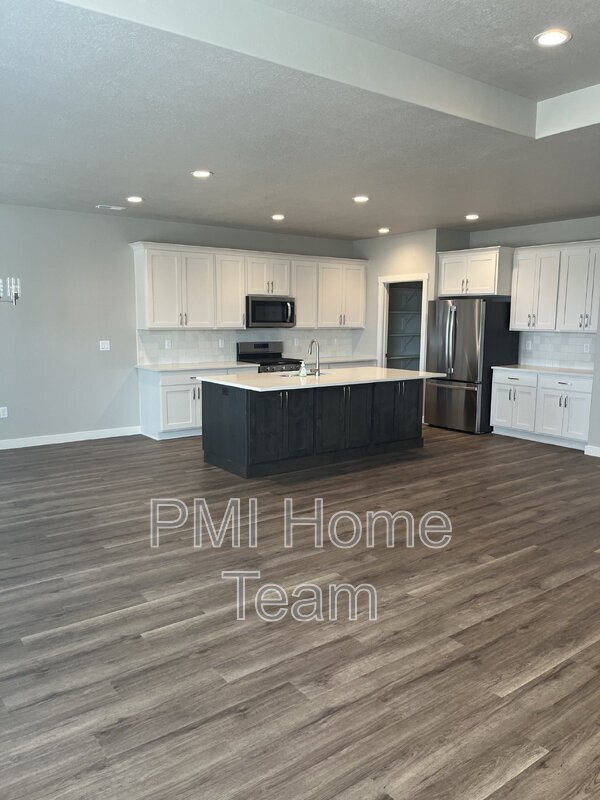 Building Photo - 3119 N 2900 W