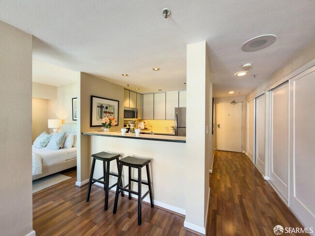 Foto del edificio - 601 Van Ness Ave