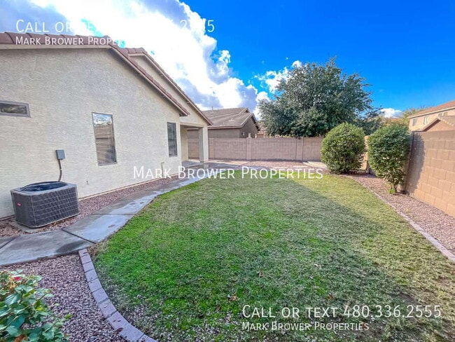 Building Photo - 4450 E Oxford Ln