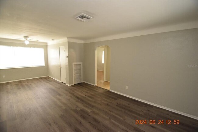 Foto del edificio - 3308 19th Ave S