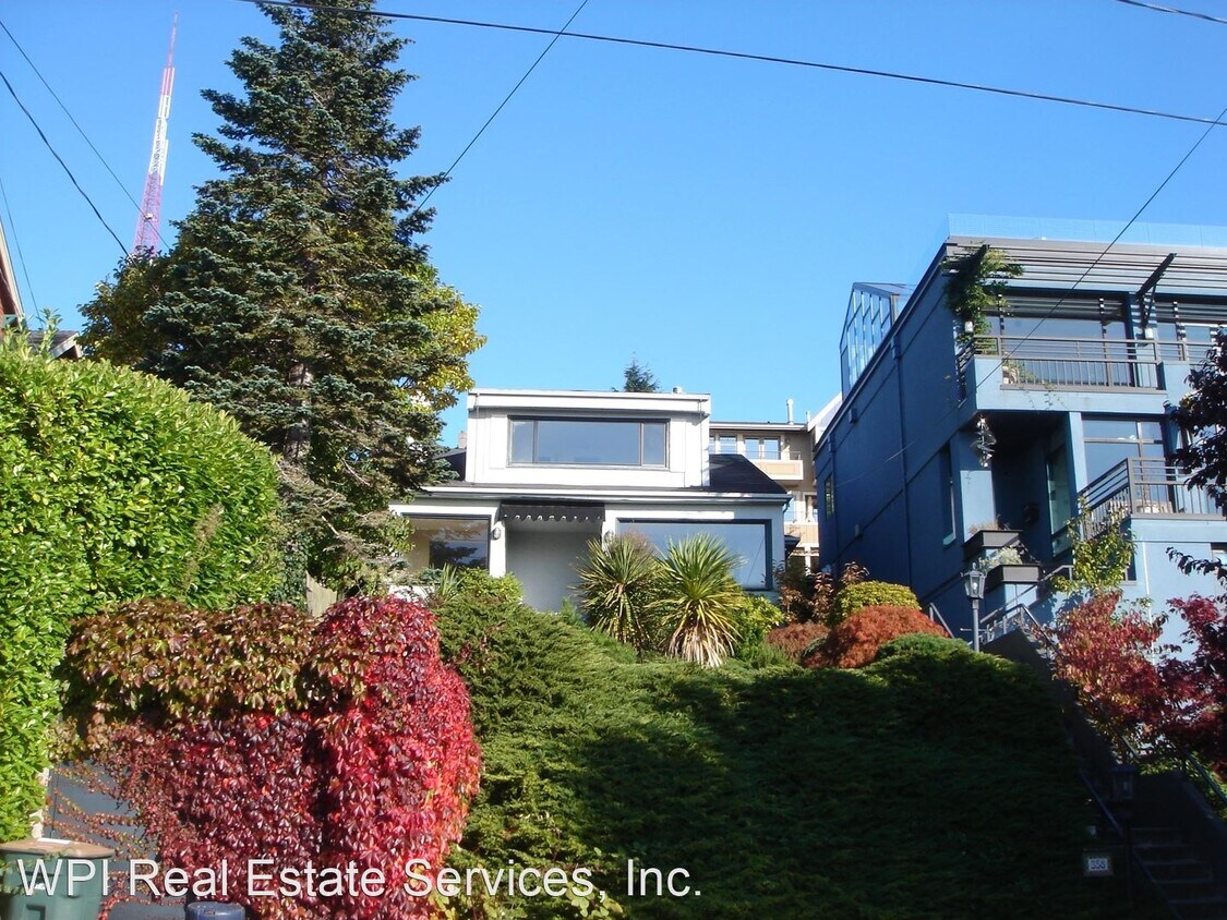 Primary Photo - 2 br, 1.5 bath House - 358 Prospect St.