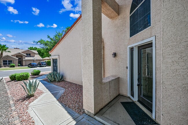 Foto del edificio - 3830 E Tanglewood Dr
