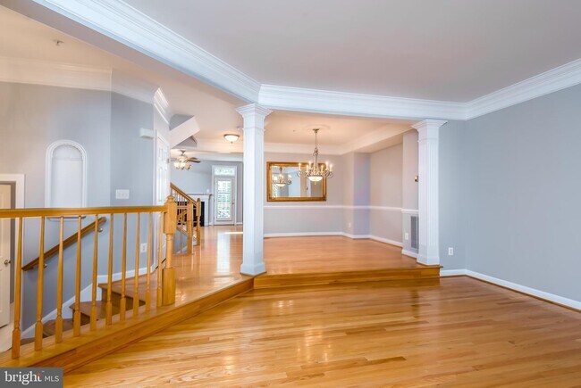 Building Photo - 4912 Waple Ln