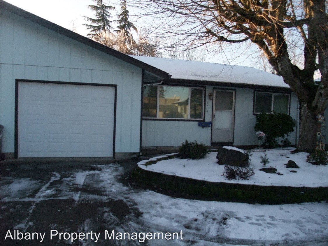 Foto principal - 1904 Ferry St SW